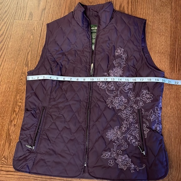 Eddie Bauer woman’s premium Goose Down purple vest quilted Embroidered zip up M - Picture 12 of 12